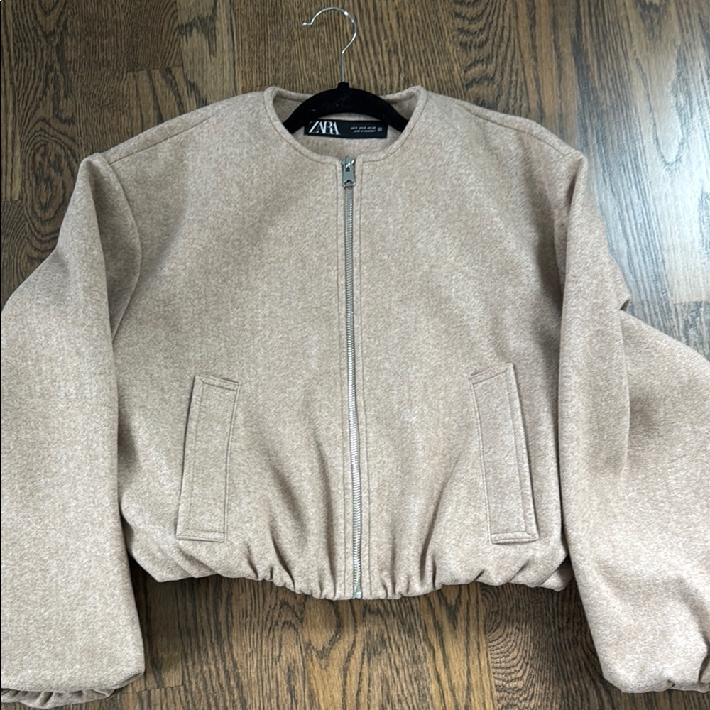 Zara Cream Bomber Jacket with Textured Fabric